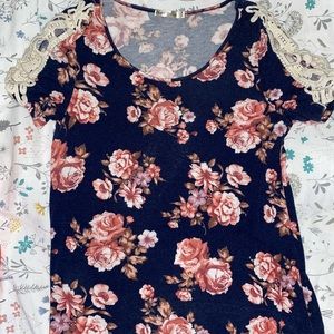 Floral top